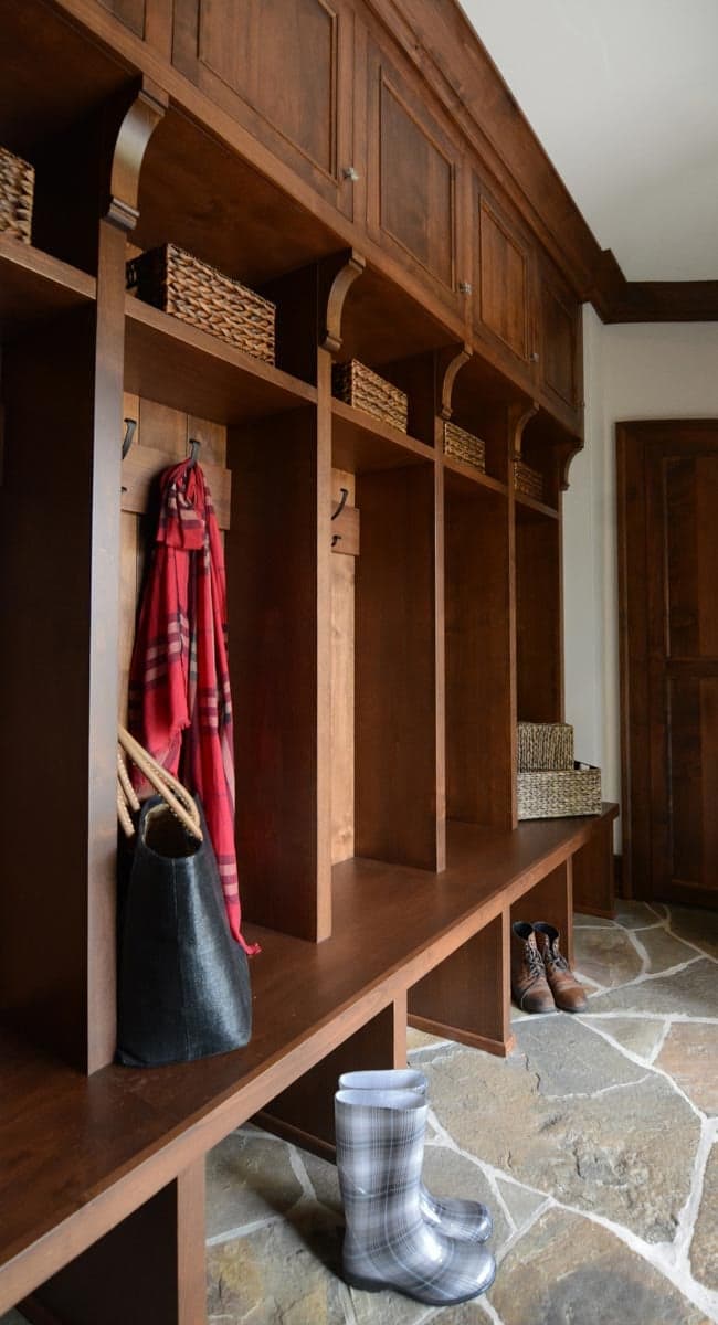 AI200-Mudroom.jpg