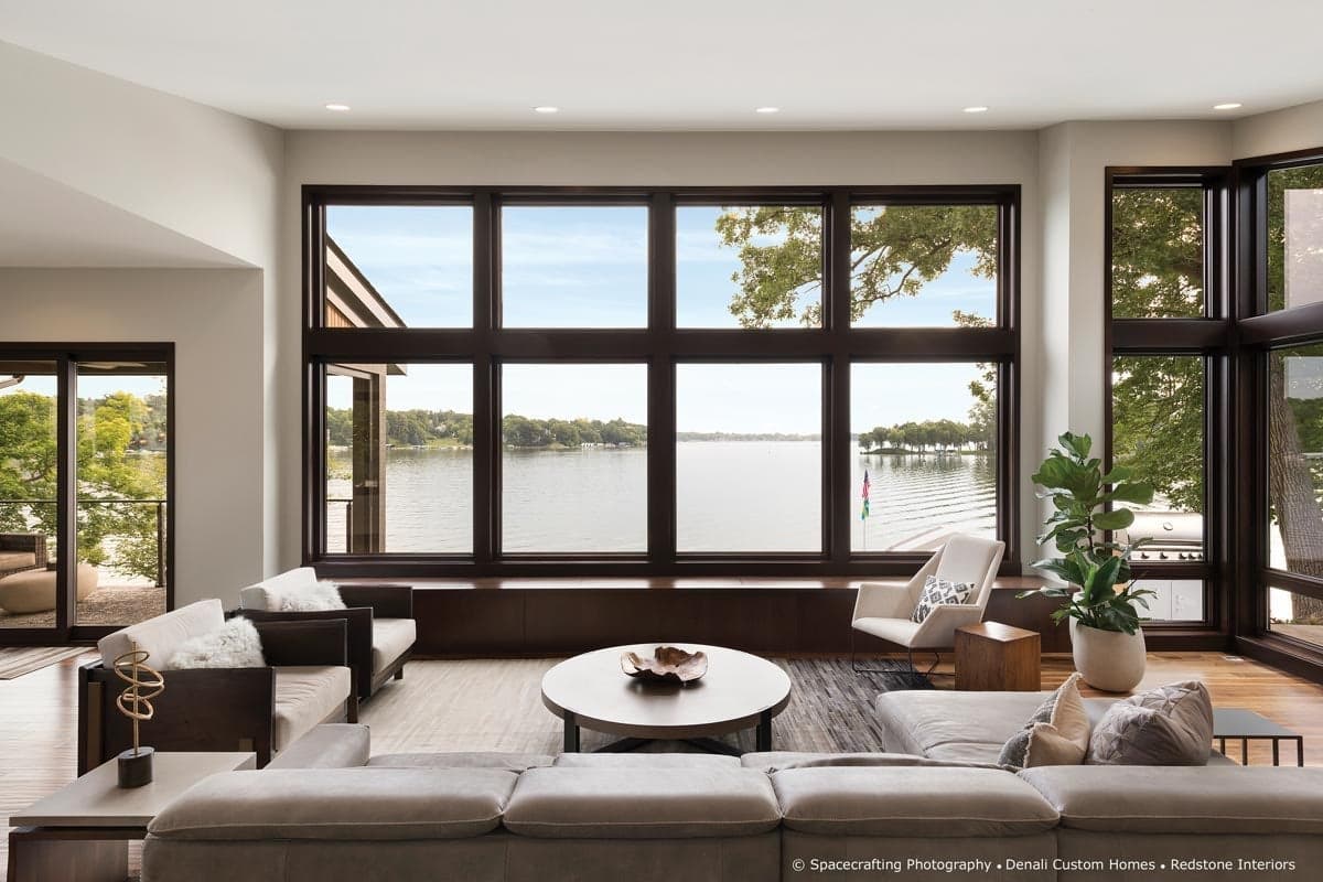 on the right: black direct set and geometric windows