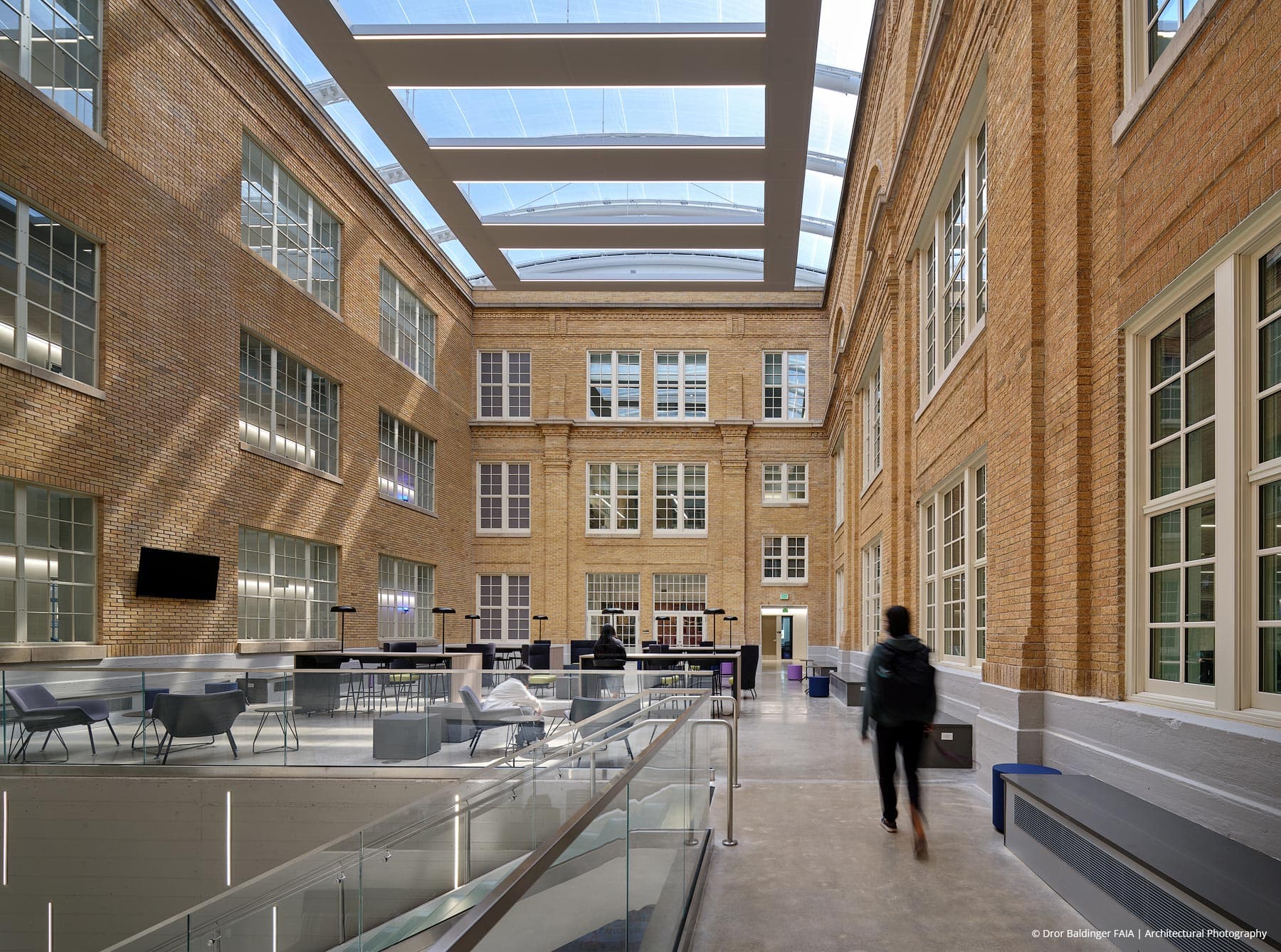 AN204 - interior courtyard of university - Ultra picture double hungs